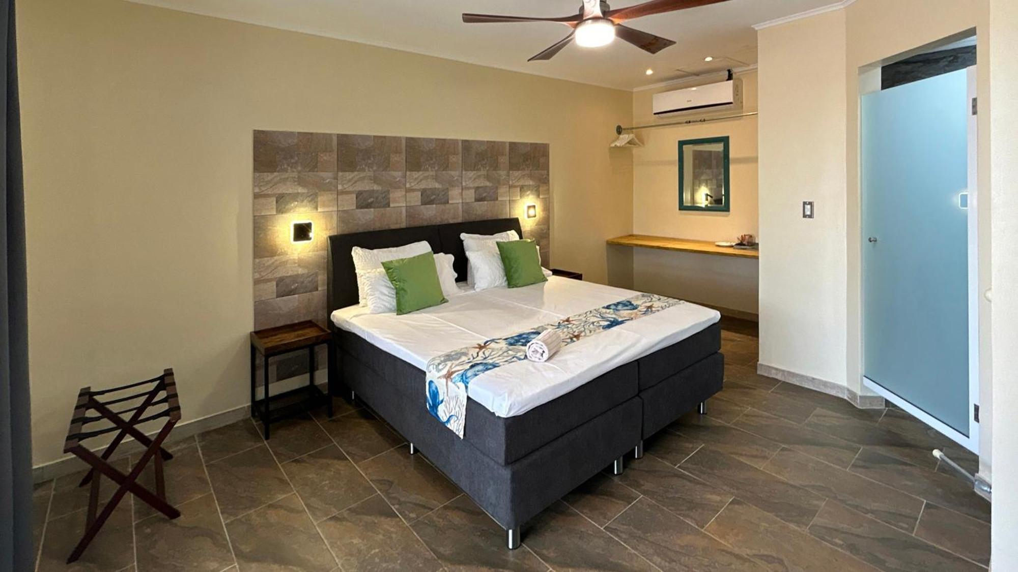 Sonrisa Boutique Hotel - Adults Only Кралендейк Экстерьер фото